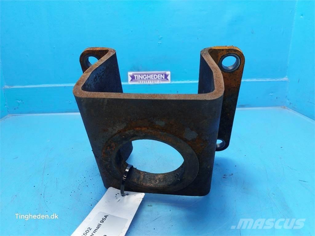 CASE Farmall 95A Hytter och interiör