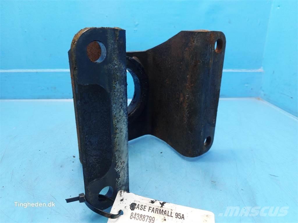 CASE Farmall 95A Hytter och interiör