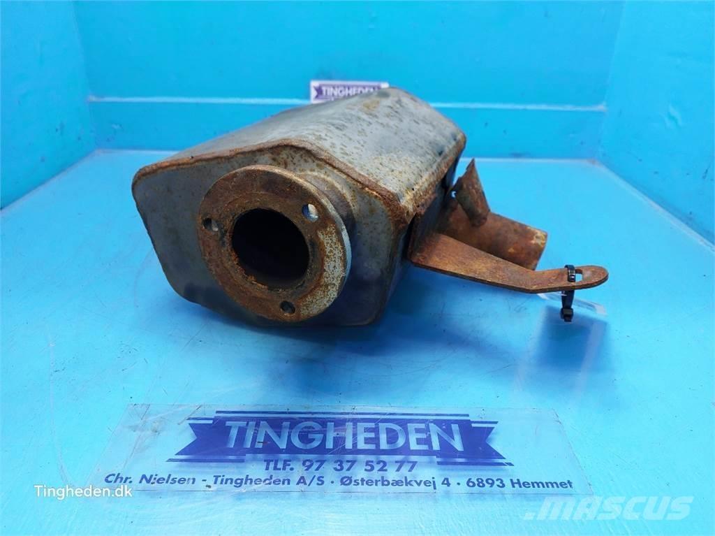 CASE Farmall 95A Motorer