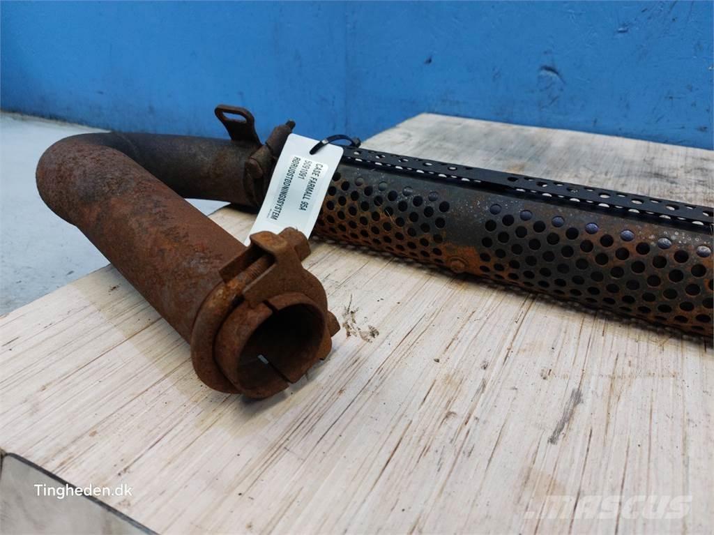 CASE Farmall 95A Motorer