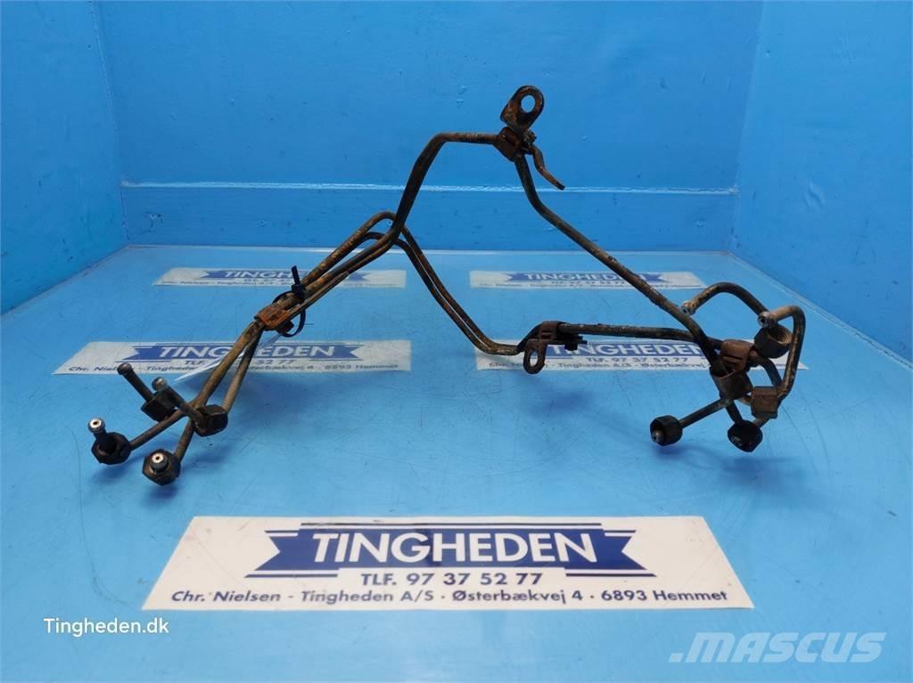 CASE Farmall 95A Motorer