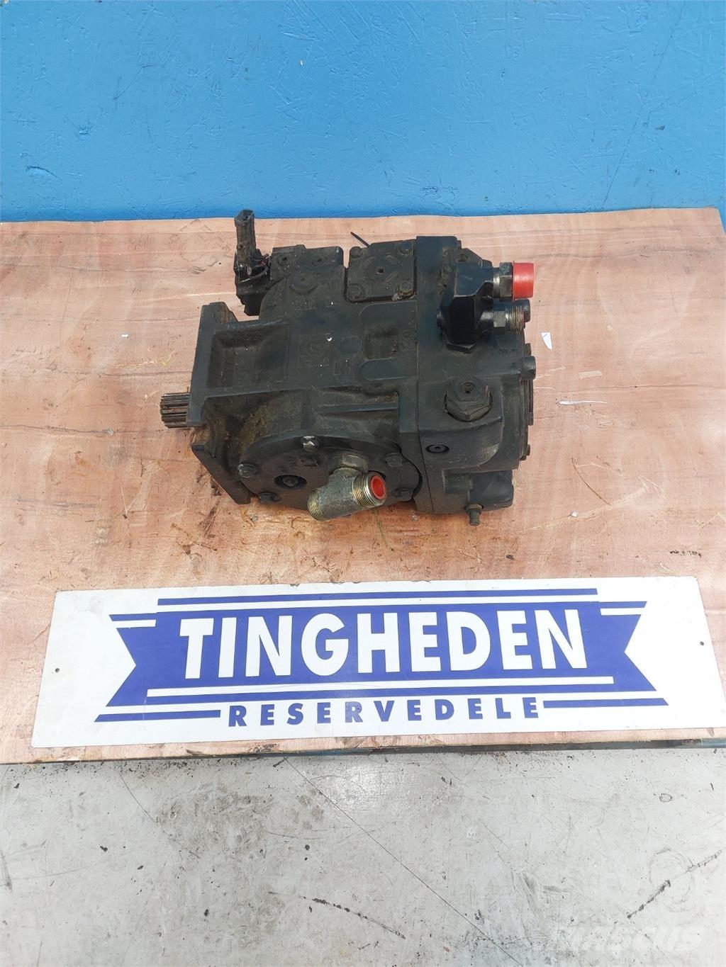Case IH 7010 Hydraulik