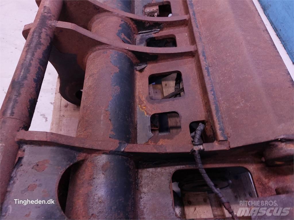 Case IH 821E Redskapsfäste/ adaptrar