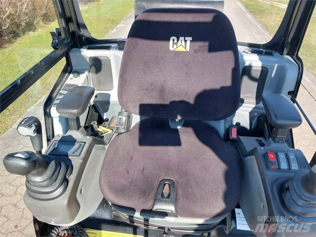 CAT 301.7D Minigrävare < 7t