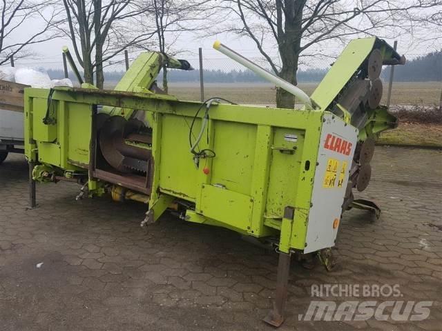CLAAS 6218 8R Självgående fälthackar