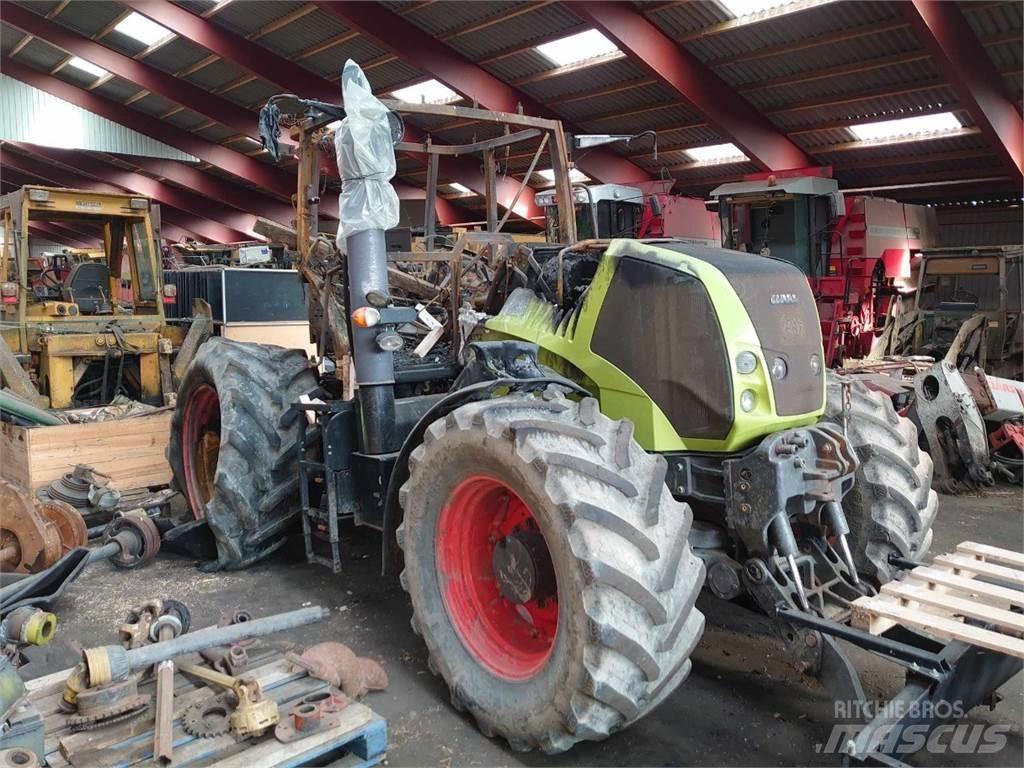 CLAAS Axion 840 Traktorer