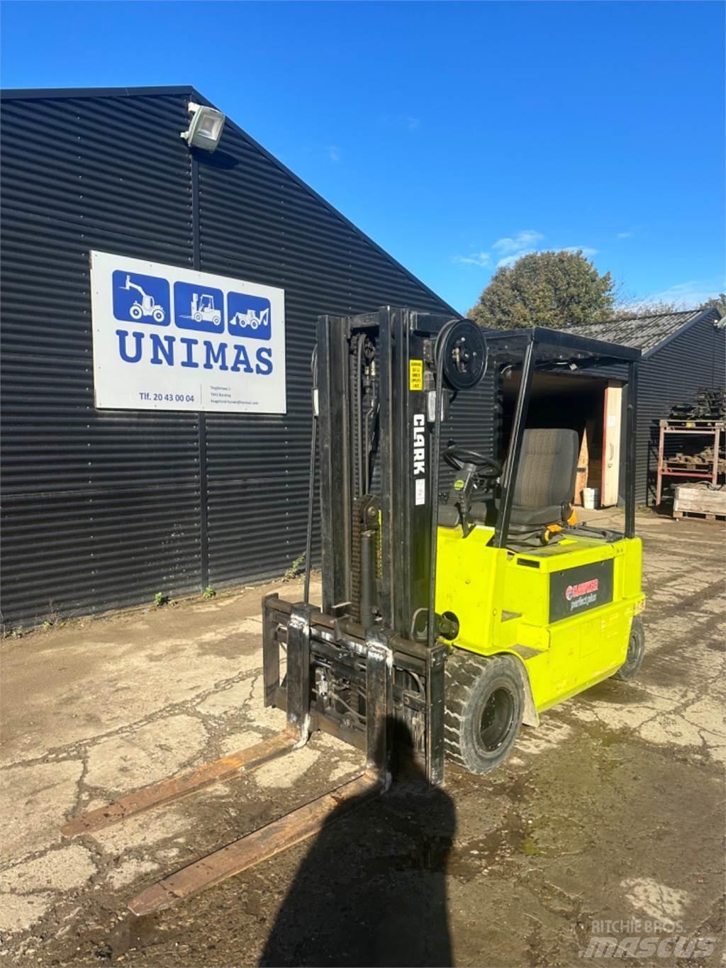 Clark CM25 Elmotviktstruckar