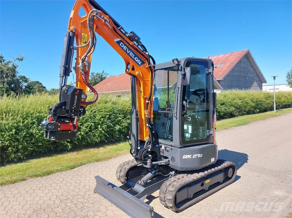 Develon DX27Z-7 Minigrävare < 7t