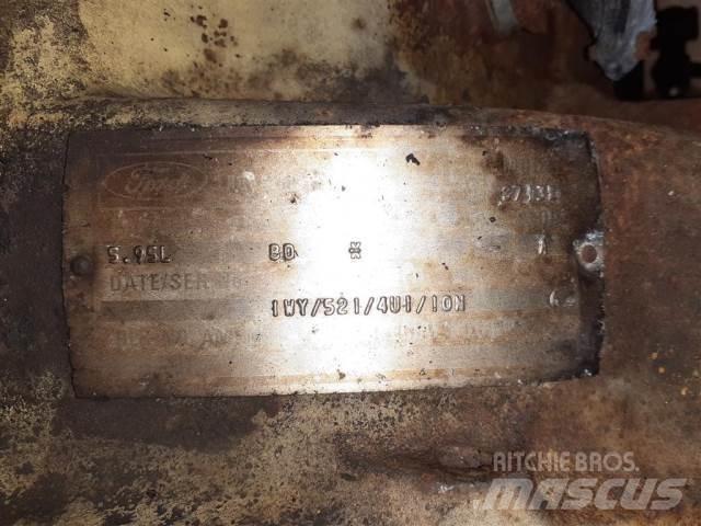 Ford 2713E Motorer