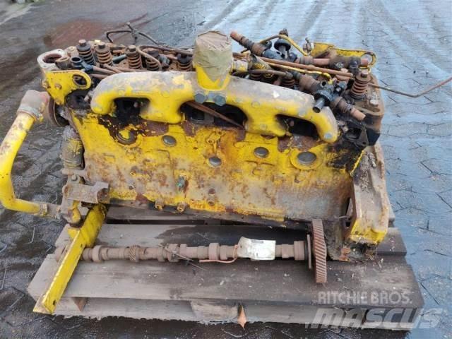 Ford 2715E Motorer