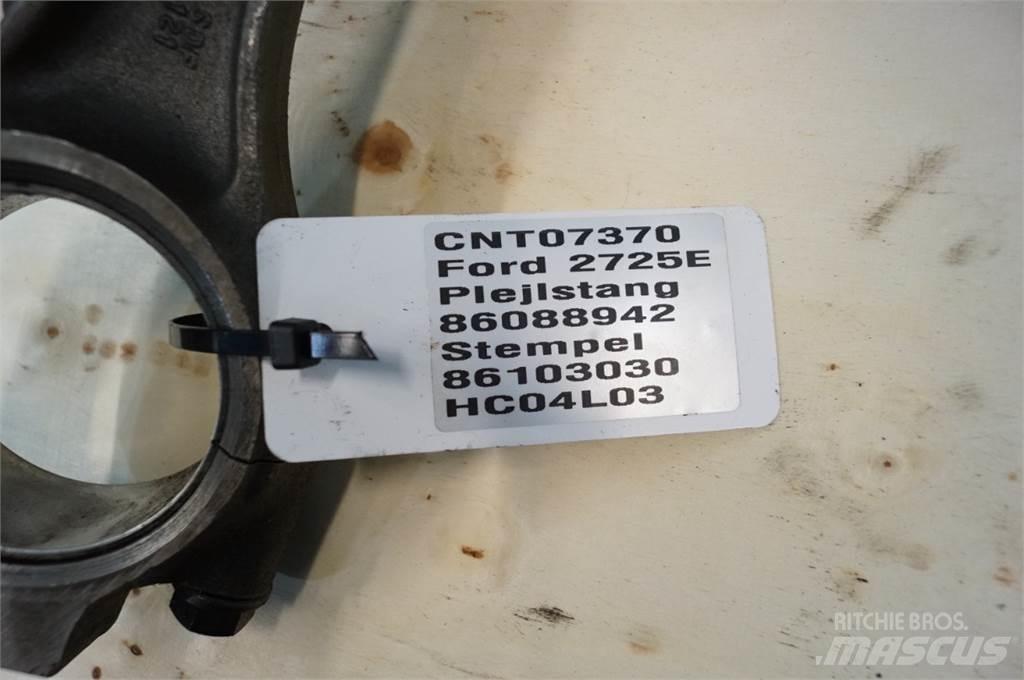 Ford 2725E Motorer