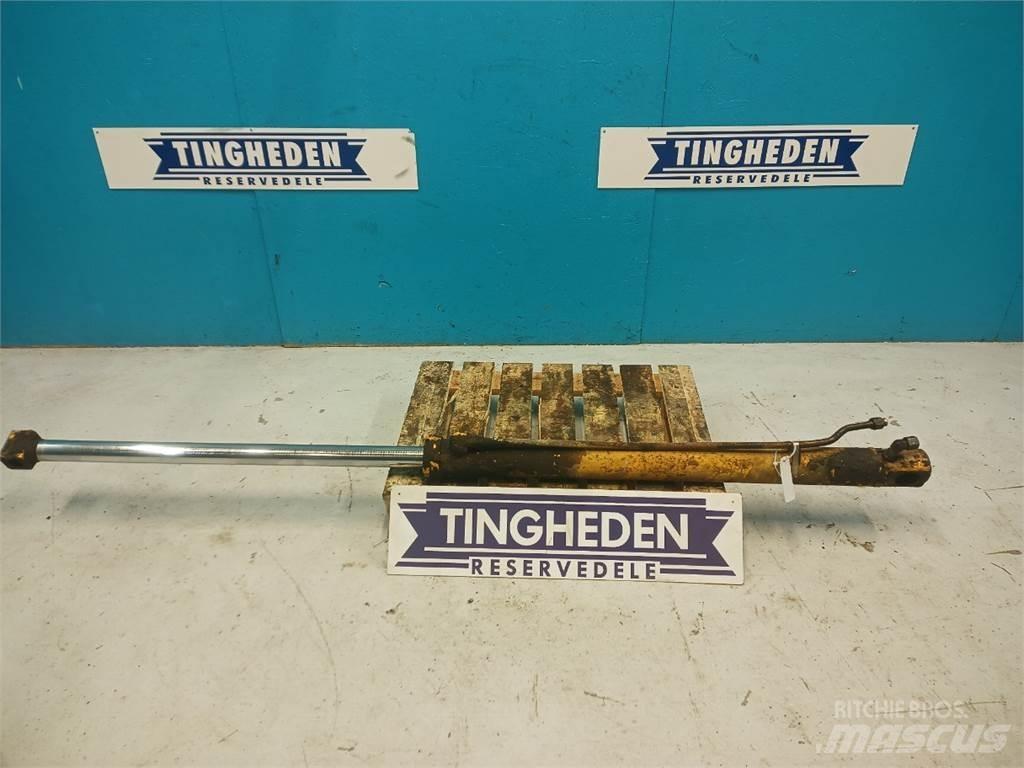 Ford 550 Bommar och stickor