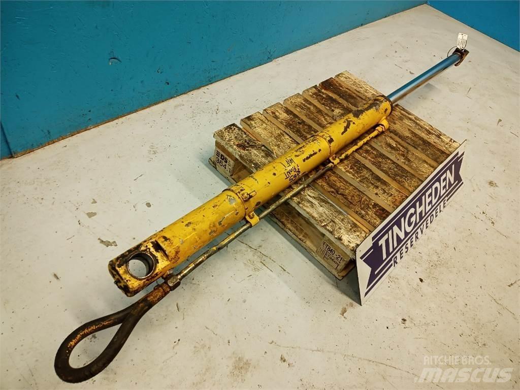 Ford 655 Bommar och stickor