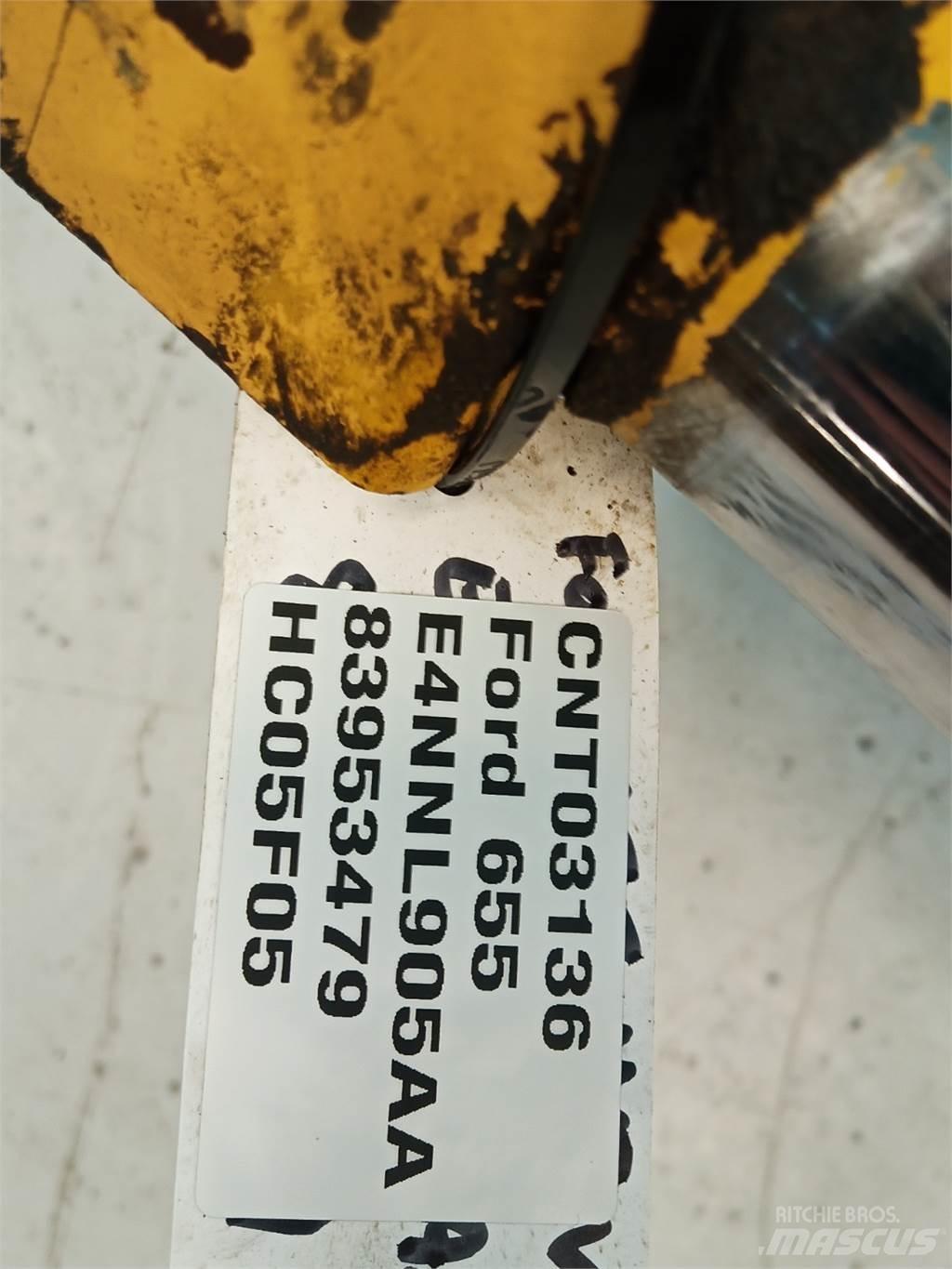 Ford 655 Bommar och stickor