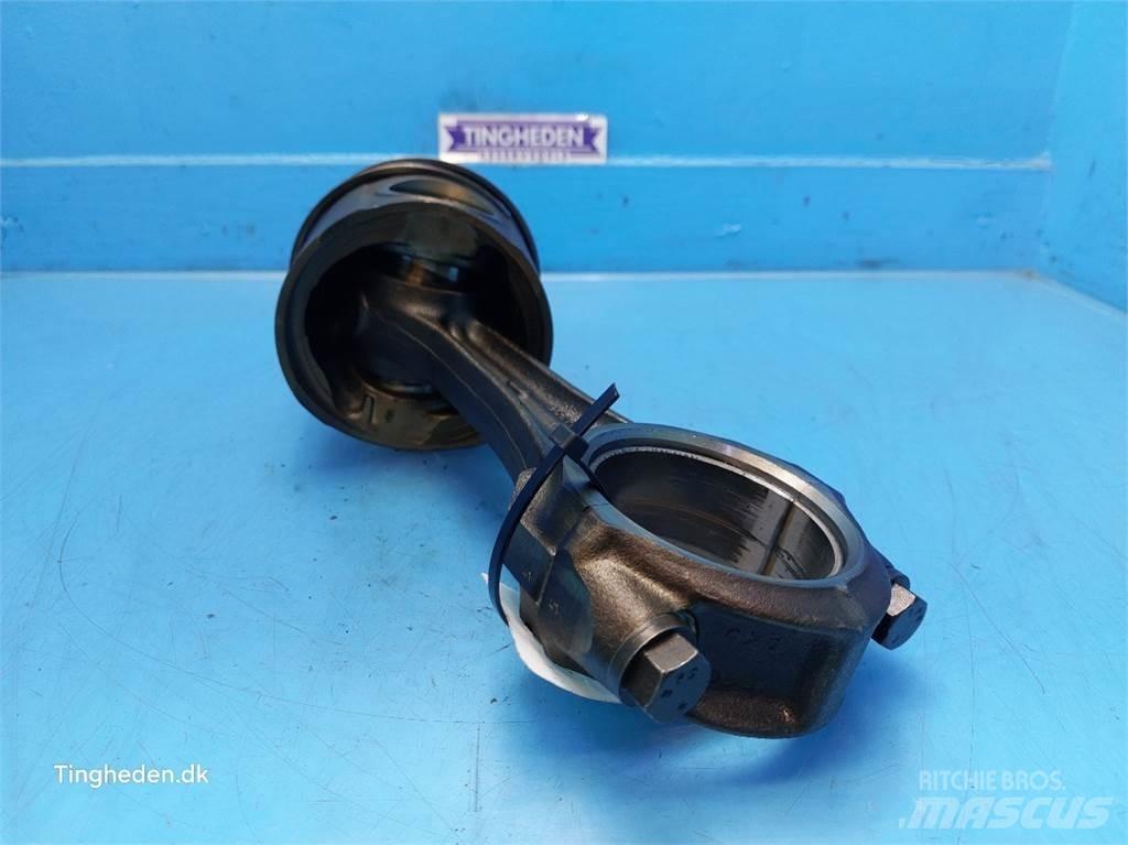 Ford 675TA Motorer