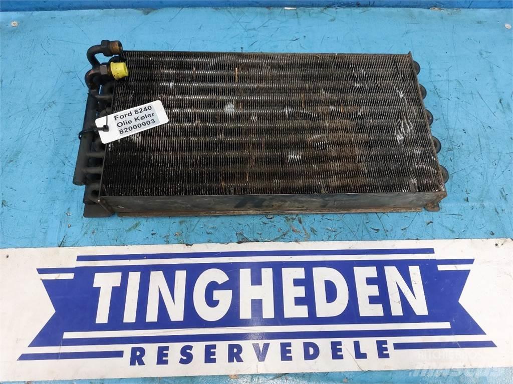 Ford 8240 Radiatorer