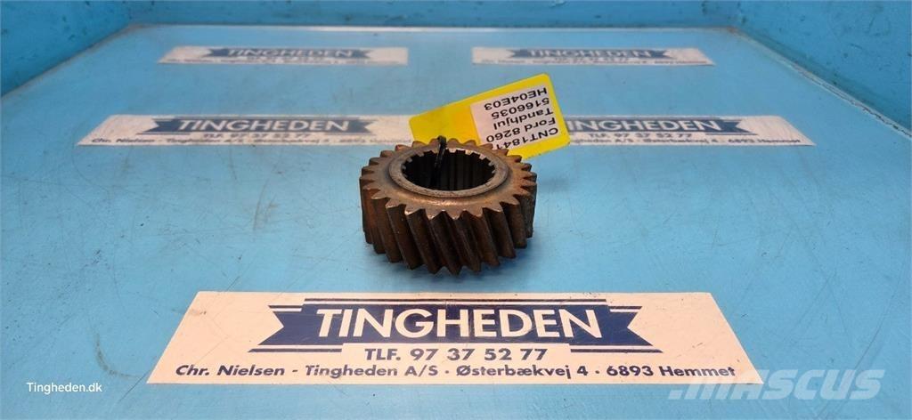 Ford 8260 Växellåda