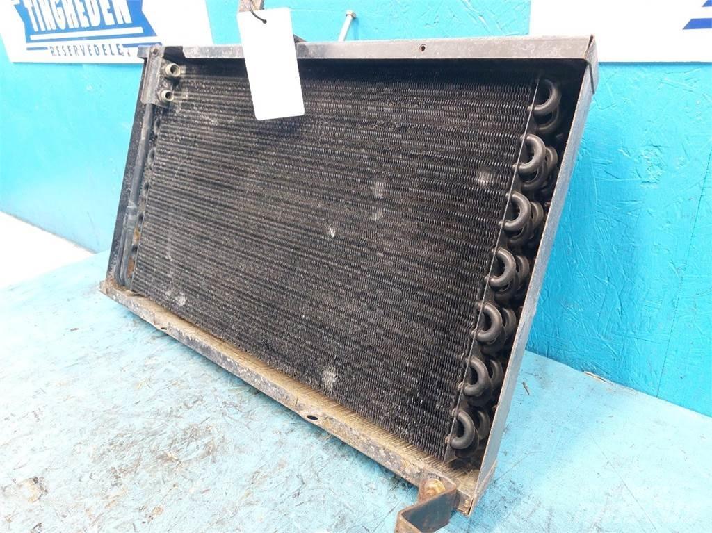 Ford 8670 Radiatorer
