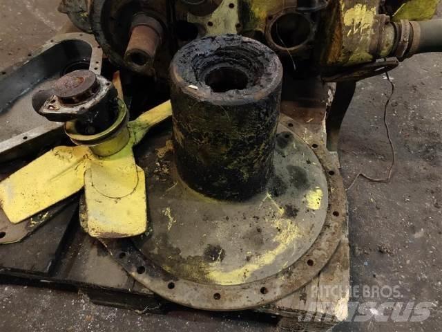 Ford Trader 590E Motorer