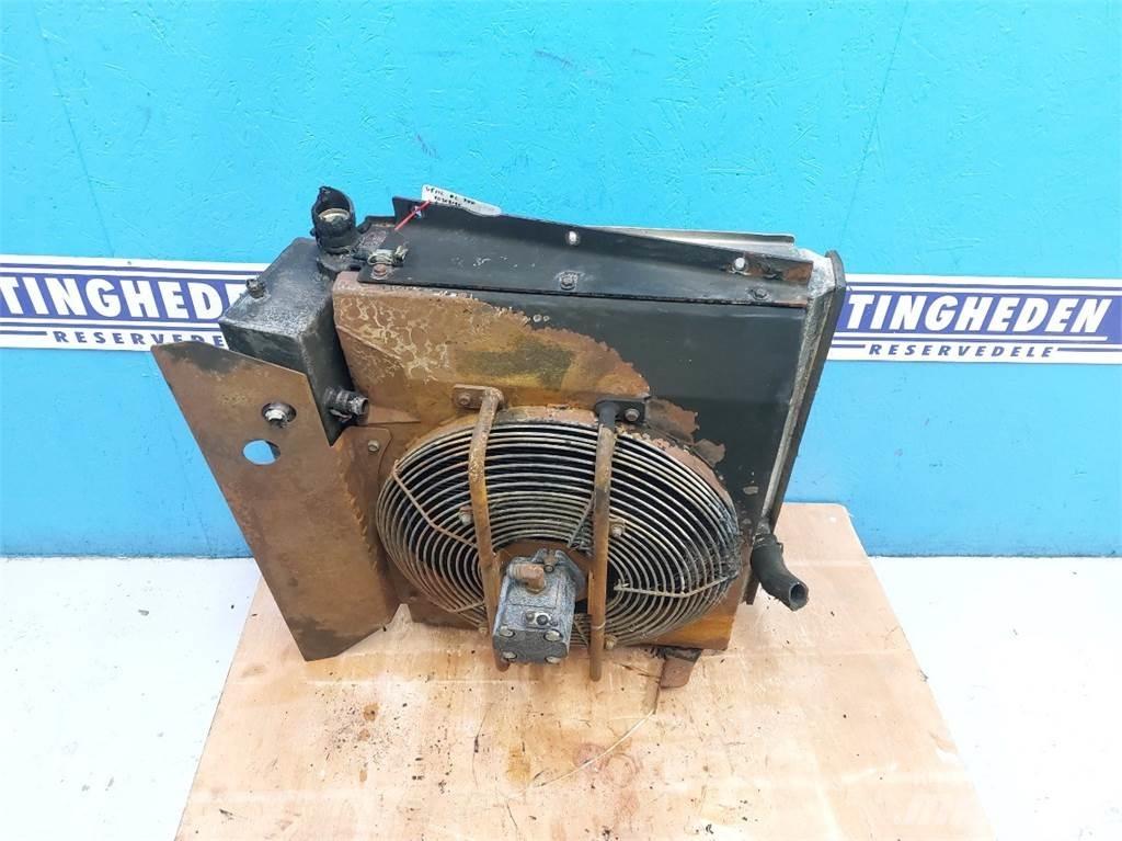 Gehl AL750 Radiatorer