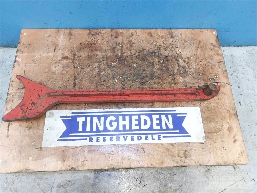  Hannonag 44C Bommar och stickor