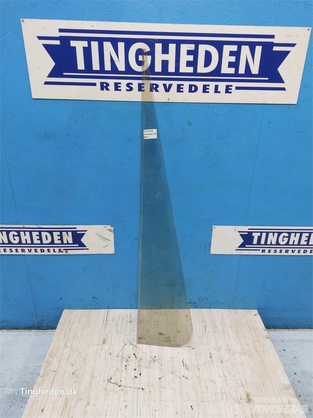  Hannonag 70E Hytter och interiör