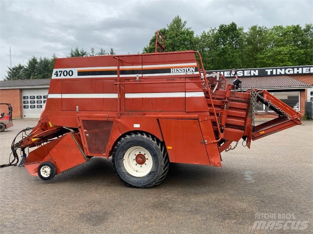 Hesston 4700 Fyrkantspressar