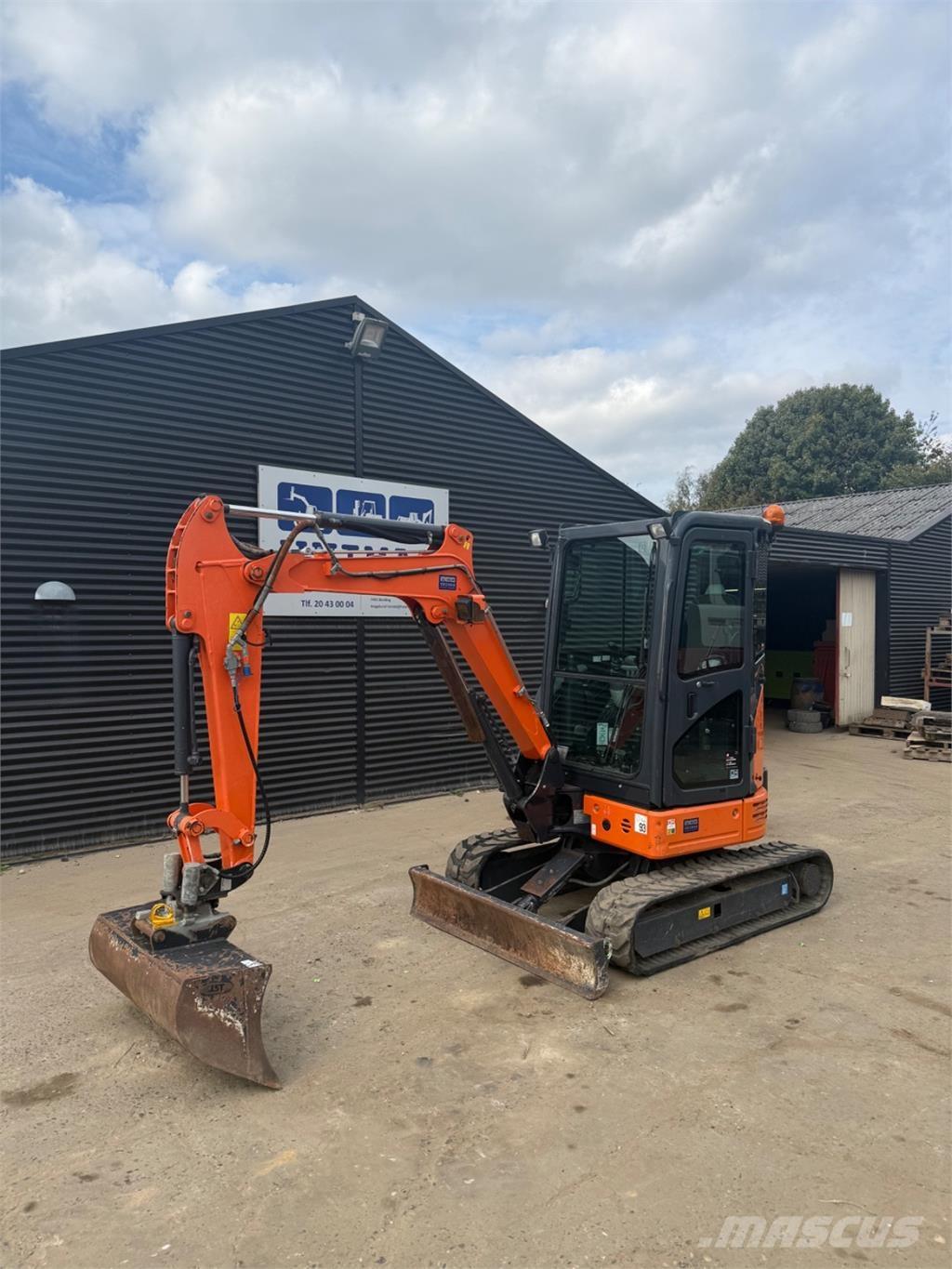 Hitachi ZX26U Minigrävare < 7t