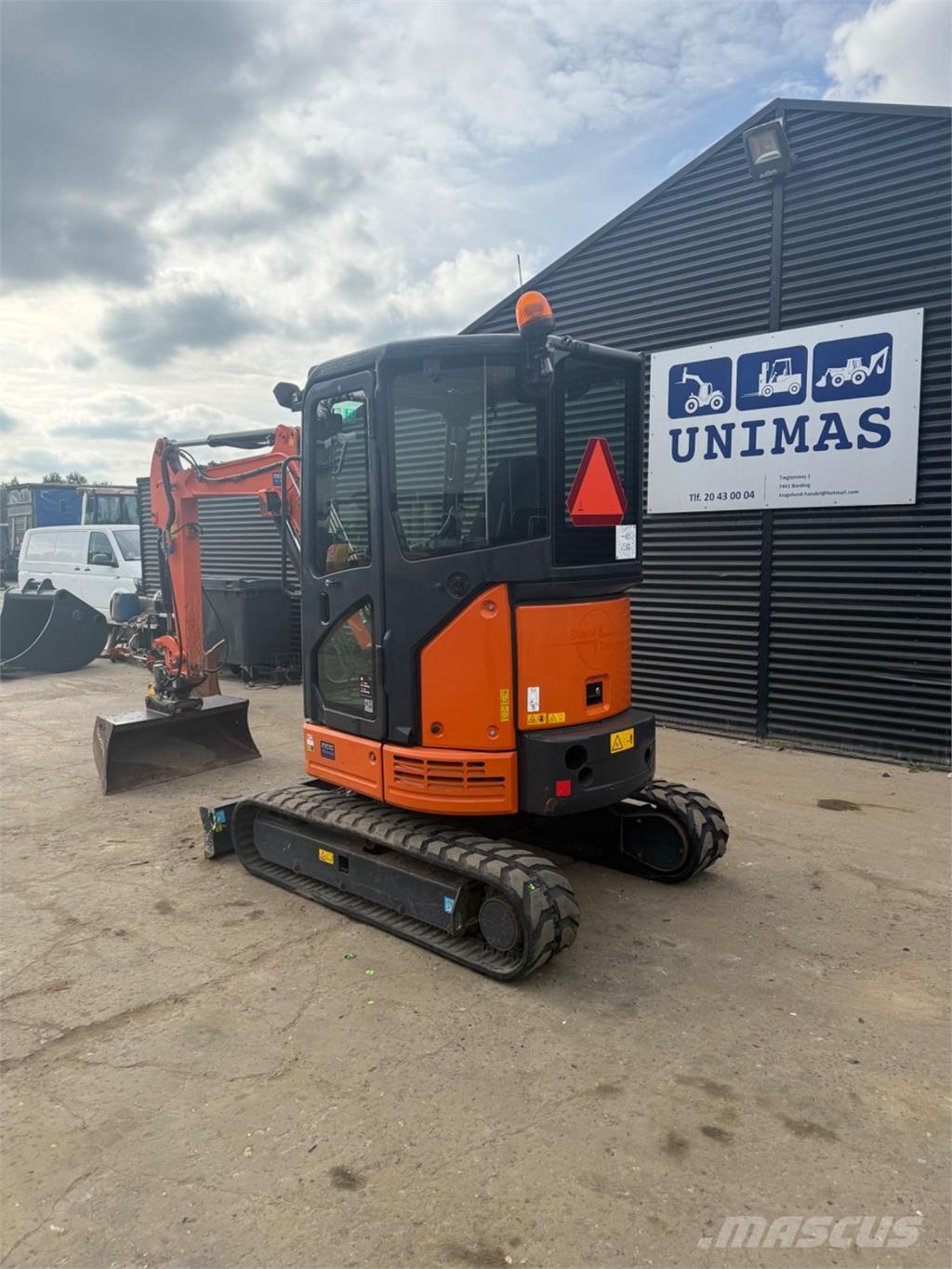 Hitachi ZX26U Minigrävare < 7t