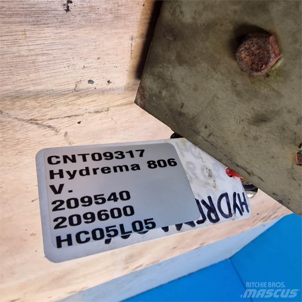 Hydrema 806 Bommar och stickor