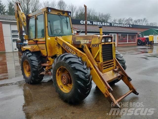 Hydrema 807 Grävlastare