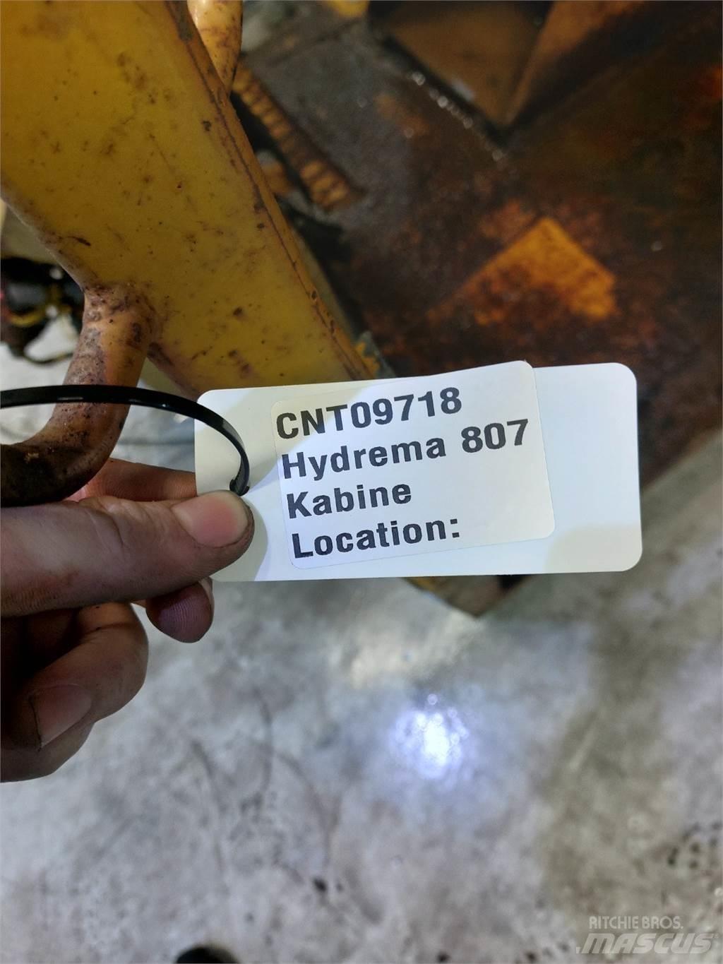 Hydrema 807 Hytter och interiör