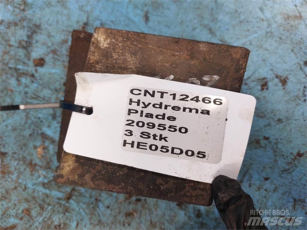 Hydrema 906 Bommar och stickor