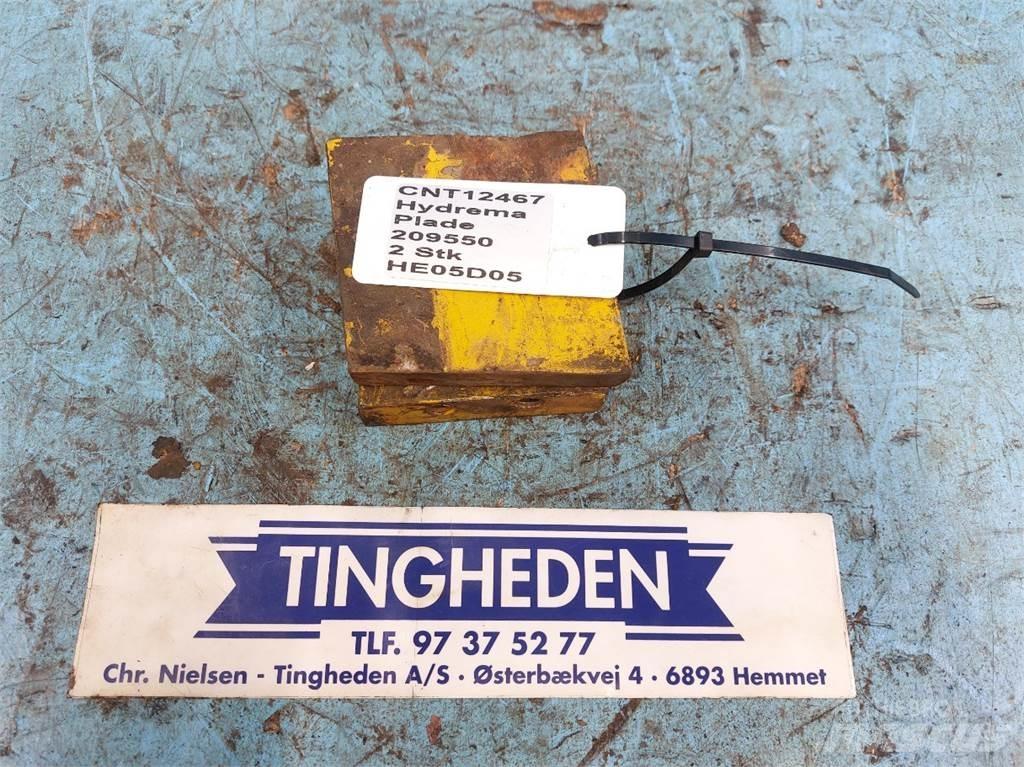 Hydrema 906 Bommar och stickor