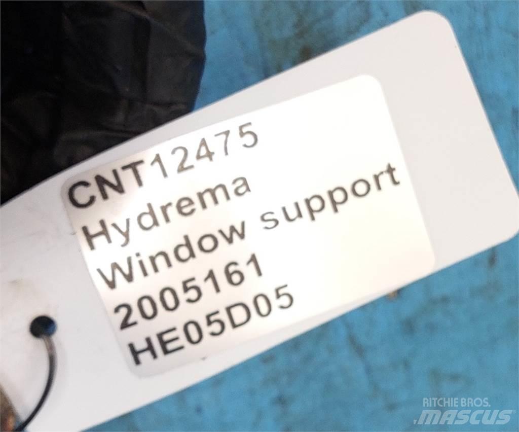 Hydrema 906 Hytter och interiör