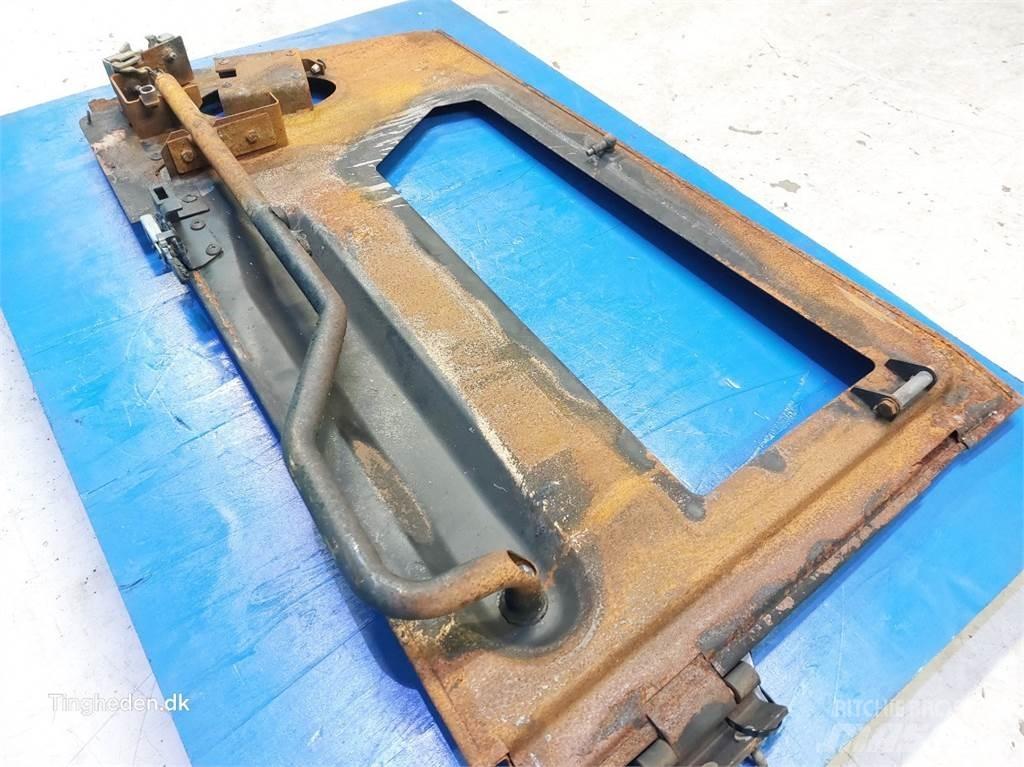 JCB 560-80 Hytter och interiör