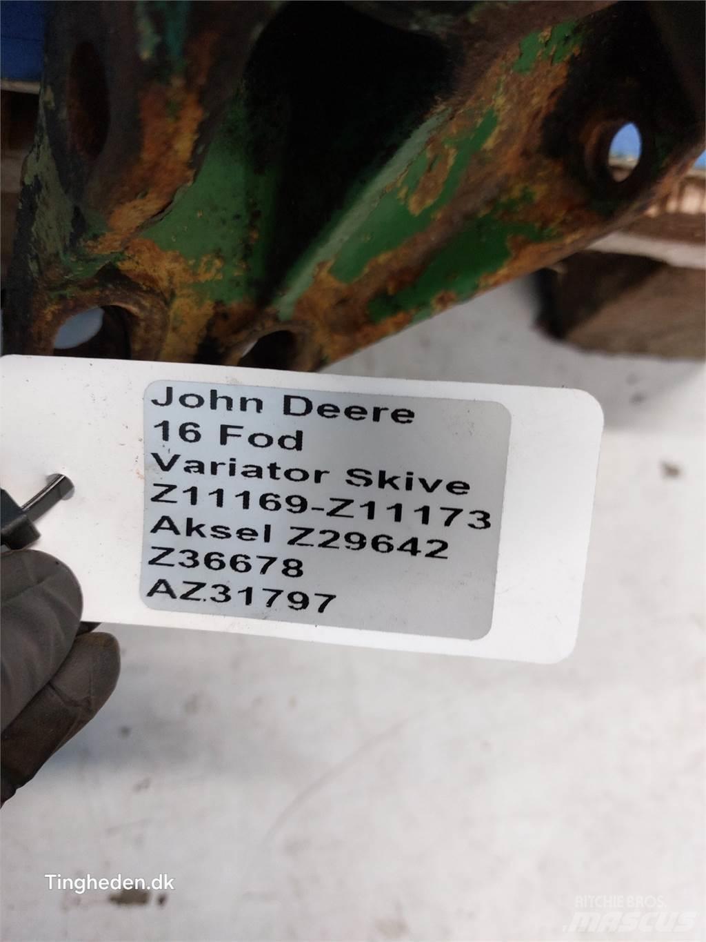 John Deere 1000 Trösktillbehör