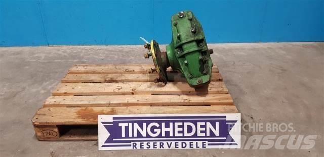 John Deere 1065 Trösktillbehör