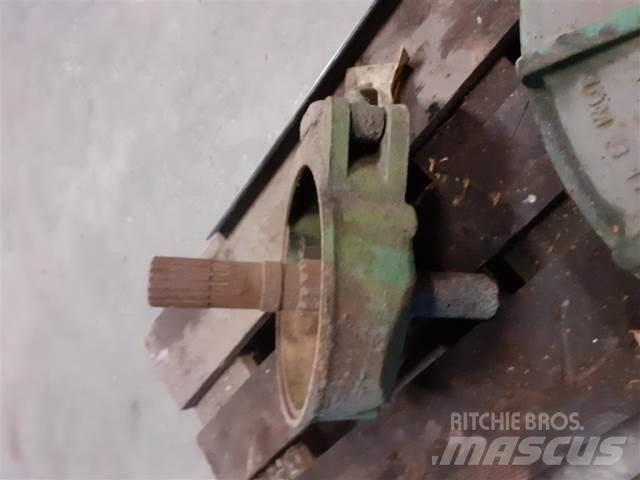 John Deere 1065 Trösktillbehör
