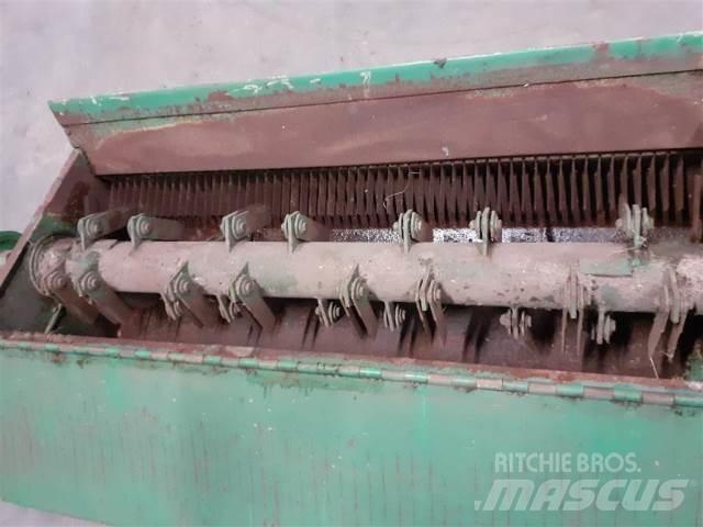 John Deere 1085 Trösktillbehör