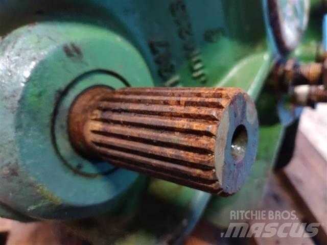 John Deere 1085 Trösktillbehör