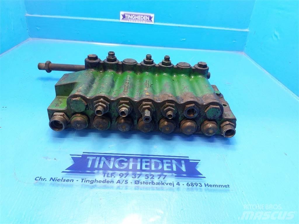 John Deere 1085 Hydraulik