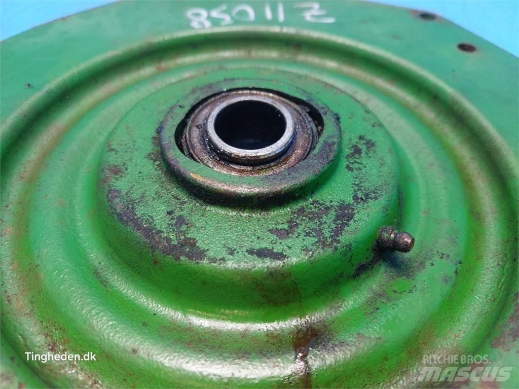 John Deere 1085 Sand- och saltspridare