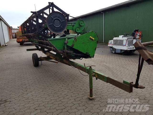 John Deere 16 Trösktillbehör