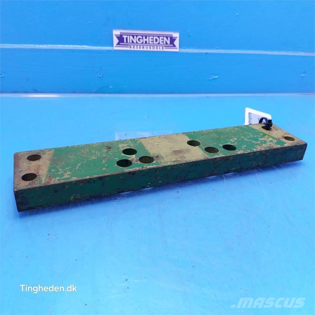 John Deere 2141 Övriga traktortillbehör