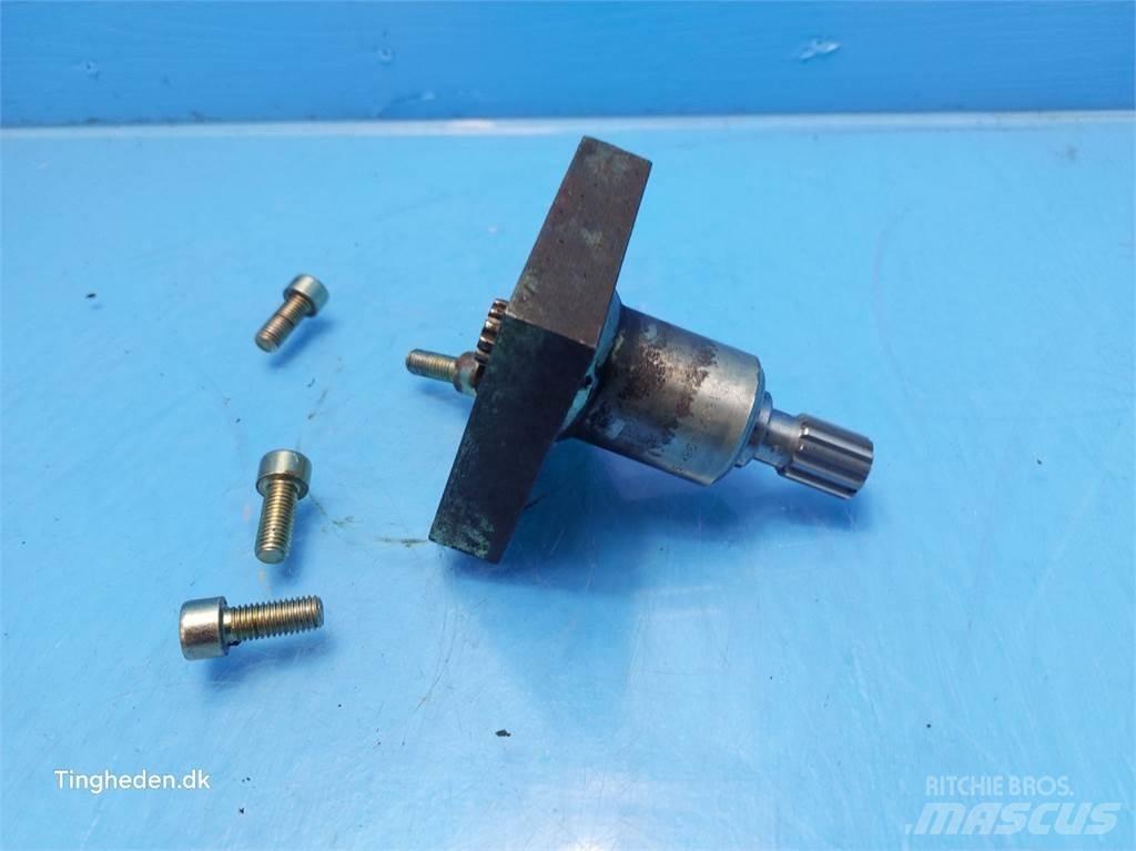 John Deere 2254 Hydraulik