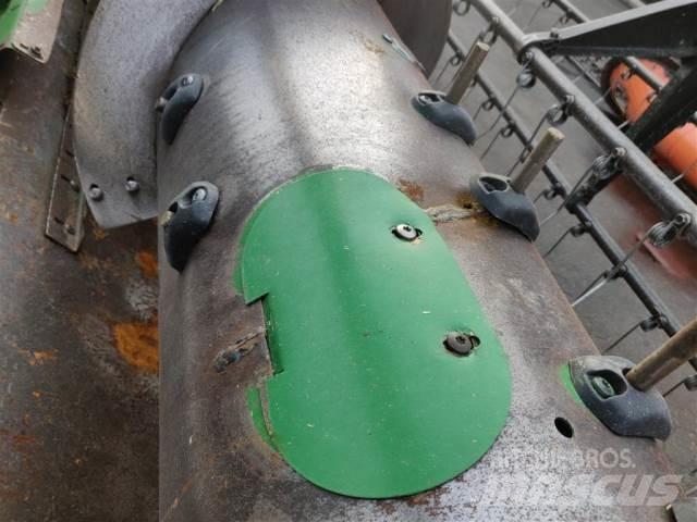 John Deere 25 Trösktillbehör