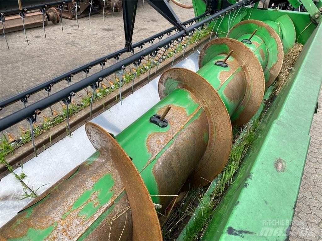 John Deere 25 Trösktillbehör