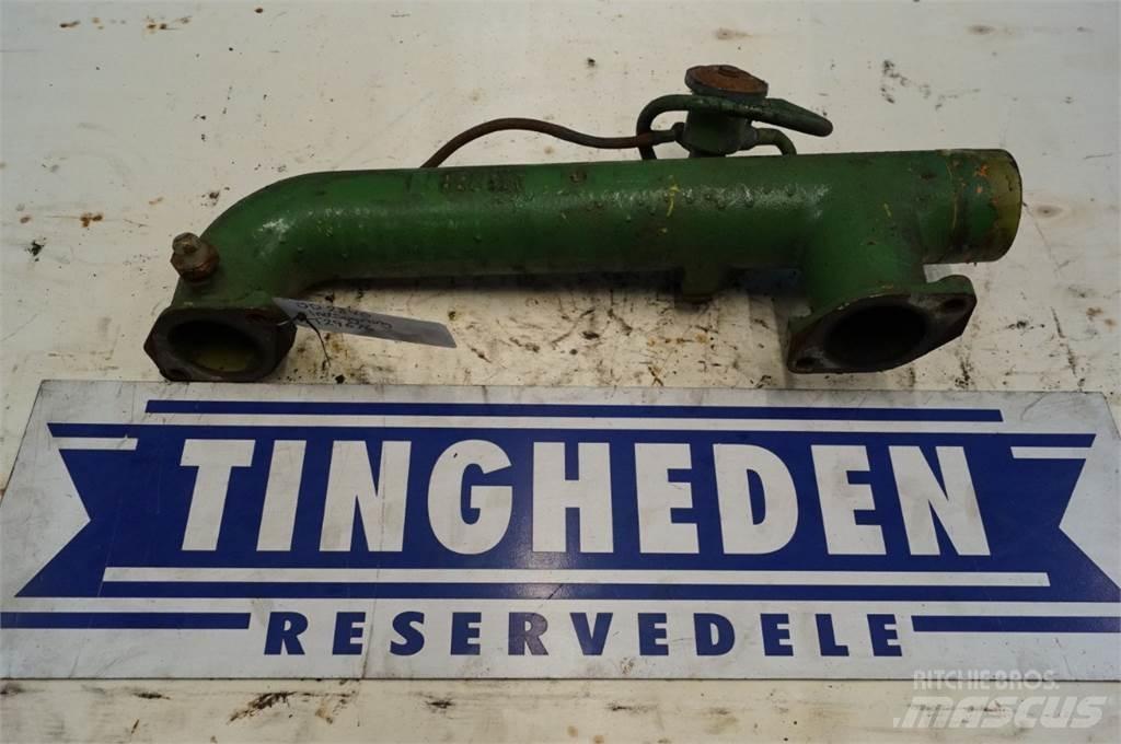 John Deere 2840 Motorer