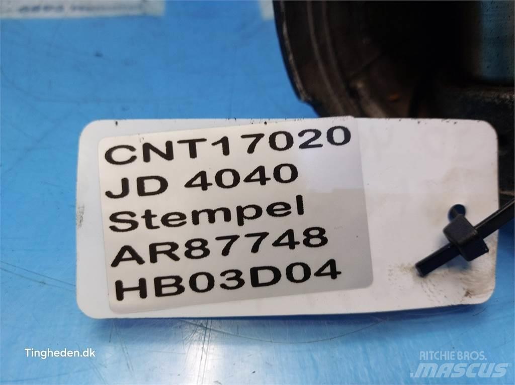 John Deere 4040 Motorer